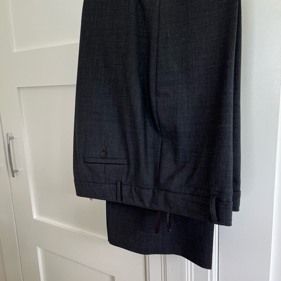 Jones New York size 16 pantsuit (blazer and pants) - Picture 5 of 9